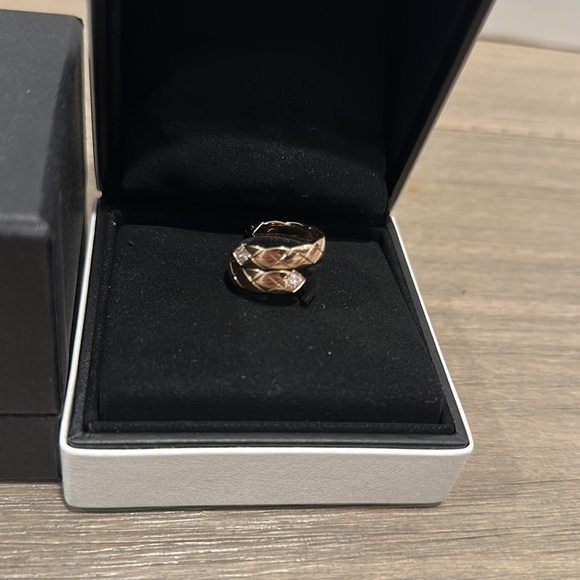 Brand new authentic coco crush ring in beige gold and diamonds in size 53. - Picture 3 of 3